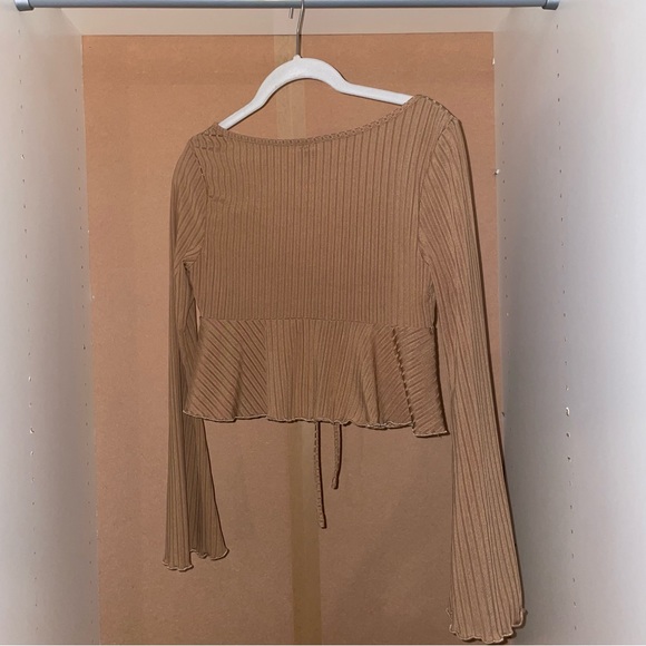 Beige Cropped Flowy V-Neck with Tie in Front - Picture 5 of 5